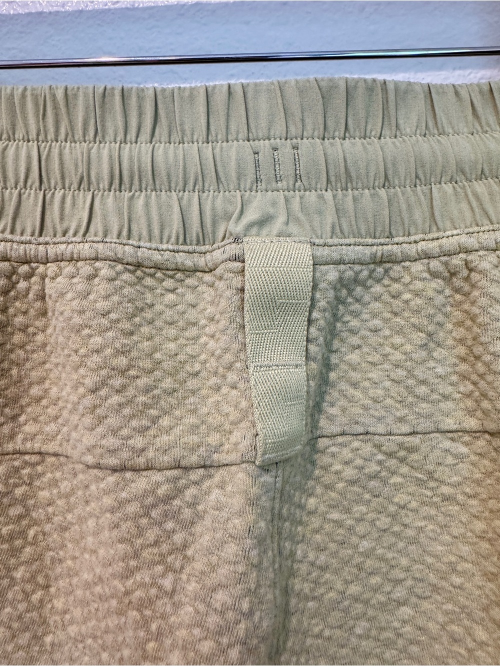 Lululemon Mens At Ease Textured 7" Athleisure Lounge Classic Fit Shorts Size S - Picture 6 of 7
